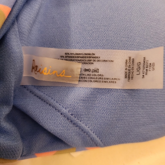 Raisins Colorful Geometric Bikini Set. Comes with Hygienic Liner. NWT - Picture 3 of 11